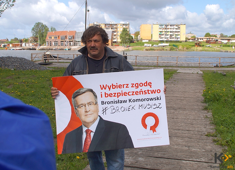 Plac Księdza Bronisława Komorowskiego Gdańsk Wiec poparcia Bronisława Komorowskiego w skansenie [Zdjęcia